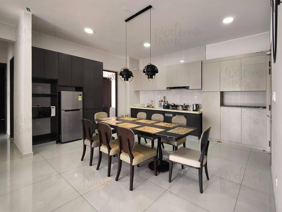 Bay Laurel, Country Garden Danga Bay Homestay By Welcome Home Johor Bahru Ngoại thất bức ảnh