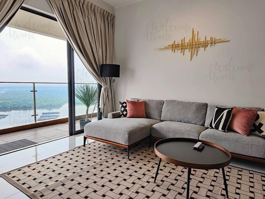 Bay Laurel, Country Garden Danga Bay Homestay By Welcome Home Johor Bahru Ngoại thất bức ảnh