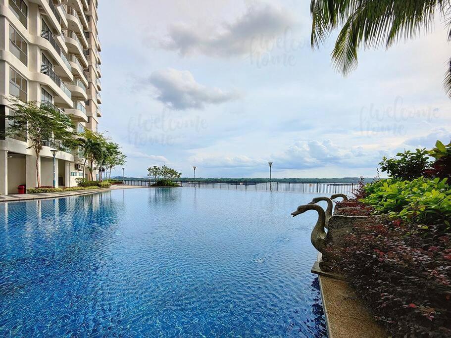 Bay Laurel, Country Garden Danga Bay Homestay By Welcome Home Johor Bahru Ngoại thất bức ảnh